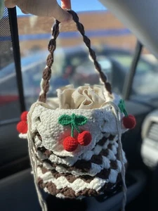 handmade crochet Cherry handbag - Picture 1 of 4