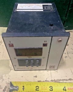 Controlador de temperatura Digitemp Q, Weiss Technik? WQD 4110 D - Imagen 1 de 4
