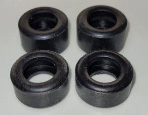 Set Tuning-Reifen passend  für Carrera Evo/Digi132 Formel 1 Red Bull ab 2010 - Picture 1 of 1