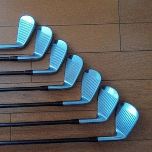 Juego de 7 ejes de hierro zurdo Titleist CB712 Tour AD - Imagen 1 de 7