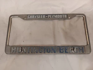 Telaio targa metallo concessionaria auto Huntington Beach Chrysler Plymouth, CA, - Foto 1 di 3