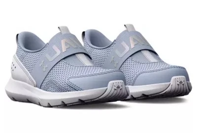 Nuevo Under Armour Surge 3 Zapatos para Correr Sin Cordones Niñas Talla 9 K Azul Foto 1 de 4