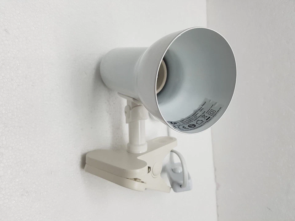 GBC/ON FARETTO A PINZA ORIENTABILE BIANCO CON PORTALAMPADE E27 ( PER LAMPADE R63 )