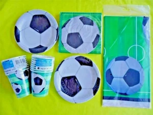 FOOTBALL PARTY TABLEWARE for 16 CHILDRENS PARTY cups,napkins, plates,tablecover - Imagen 1 de 1