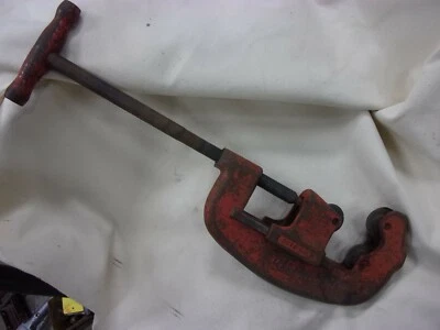 Vtg Reed Mfg No. 483 1" - 3 Wheel Pipe Cutter Steel Pipe Conduit Plumbing Fitter - Image 1 of 4