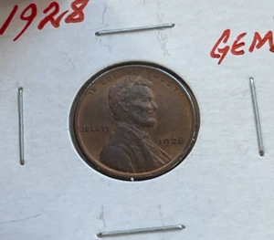 1928 "P" Lincoln Wheat Cent - Picture 1 of 2