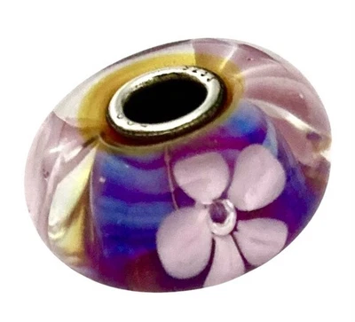 TROLLBEADS 2014 纯银白色茉莉花 AT DUSK 紫色玻璃小饰品 — 第 1/4 张图片