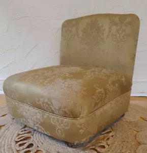 ANTIQUE/VINTAGE SMALL SLIPPER CHAIR - CHILD'S DOLL'S - ON WHEELS - GOLD BROCADE - Picture 1 of 16