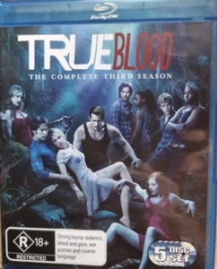 True Blood Bluray Season 3 - 5 Blu Ray Disc set - Exclusive features. - Picture 1 of 2