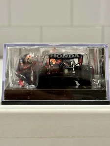 Red Bull F1 RB16B Max Verstappen Abu Dhabi 2021 World Champion 1:43 MINICHAMPS - Picture 1 of 3