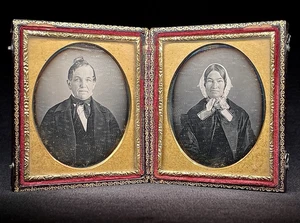 1/6 PLATE DAGUERREOTYPE - CHARMING OLDER COUPLE - ORIGINAL SEALS & FULL CASE - Picture 1 of 2