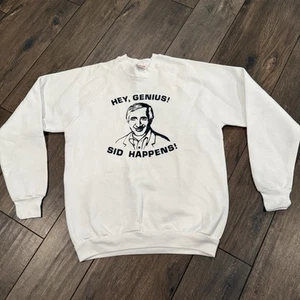 Maglione Vintage Sid Hartman L WCCO Radio "Hey Genius, Sid Happens!" Girocollo - Foto 1 di 4
