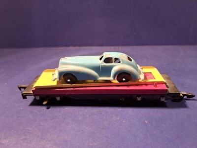 American Flyer No. 715 Car Transport with LIGHT BLUE Car (MANOIL 707 )  5 - Image 1 of 4