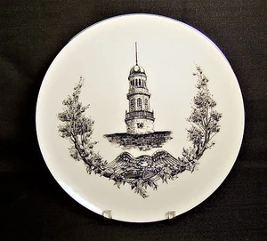 Lenox 10" Plate- Special- Old State House of Delaware Barbara Hewitt McBride - Picture 1 of 2