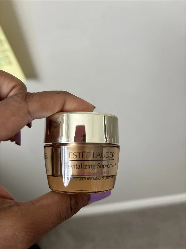 ¡Nuevo! Bálsamo para ojos Estee Lauder Revitalizing Supreme Youth Power 10 ml/0,34 oz Foto 1 de 1
