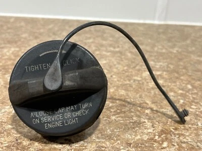 2003 DODGE DURANGO SXT GAS CAP/ WITH TETHER CORD - Image 1 of 2