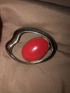 Vintage Atomic Coral Orbit  Modernist Brooch Red Center - Picture 1 of 3