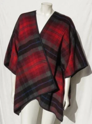 OLD NAVY US Women’s M L Red Plaid Tartan Shawl Poncho Wrap Ruana Jacket XMAS EUC - Image 1 of 4