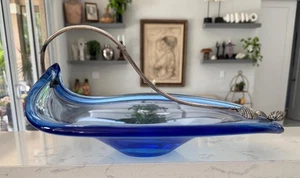 FIRMADO MARIA CRISTINA ESTERLINA GRANDE CENTRO DE MESA DE VIDRIO AZUL CUENCO DECORACIÓN CONCHA MARINA - Imagen 1 de 13