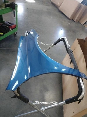 Guardabarros delantero derecho usado se adapta a: Toyota Solara 2008 delantero derecho grado A Foto 1 de 4