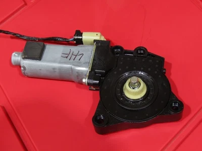 Kia Rondo 2007-2012 OEM LH lado del conductor motor ventana delantera 07 08 09 10 11 12 Foto 1 de 2