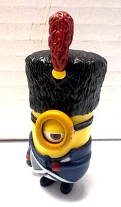 Despicable Me Minion Napoleon Thinkway 2 1/4" PVC Cake Topper Figur - Bild 1 von 3