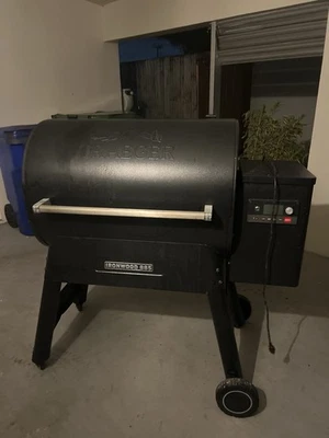 Charcoal Grill Offset Smoker: Charcoal Barbecue Grills with Spacious Cooking - Image 1 of 2