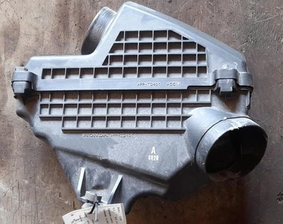 Used Air Cleaner Assembly fits: 2007 Acura Rl assembly Grade A - Image 1 of 4