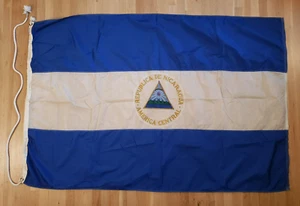 47" x 70" VINTAGE MARITIME SUPER NYLON NICARAGUA FLAG - Picture 1 of 10