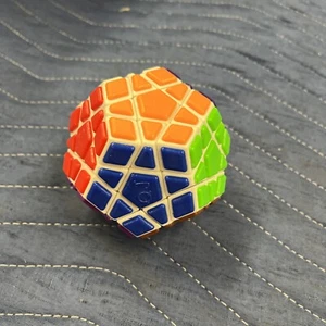 Megaminx Magic Twist 3D Puzzle Teaser 12 lati - Foto 1 di 2