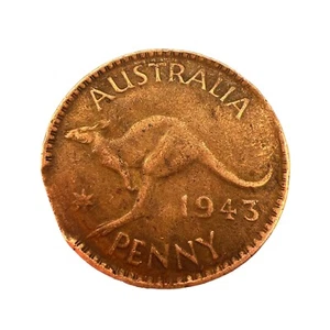 RARE! 1943 Australia Penny Mint Error Straight Clip, Missing KG, Off Centre - Foto 1 di 5