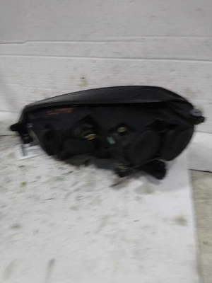 Conjunto de faros derechos usados se adapta a: Volkswagen Golf 2016 HTBK base halógena R. Ri Foto 1 de 4