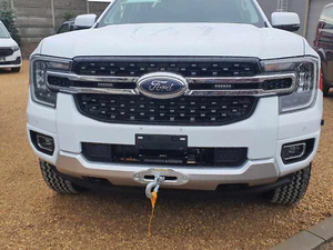 Placa de montaje de cabrestante en parachoques original para Ford Ranger 2023 + radar ACC - Imagen 1 de 8