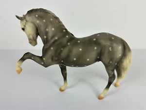 Retired Breyer Horse #702597 Stardust Dapple Grey Legionario Toys 'R' Us - Picture 1 of 15