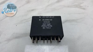 Mercedes-Benz W201 W123 W124 W126 Blinkrelais Steuergerät Blinker A2018210047 - Bild 1 von 4