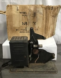 VINTAGE KEYSTONE MOVIEGRAPH 16mm VIDEO CAMERA PARTS ONLY - Picture 1 of 8