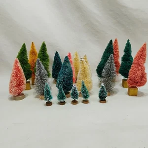 Lotto 21 Bottiglie Pennello Alberi di Natale Albero Colorato 2-6 Pollici Floccato Glitterato  - Foto 1 di 15