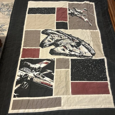 Edredón doble ligero Pottery Barn Kids Star Wars Millenium Falcon X-Wings Foto 1 de 4