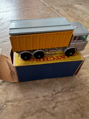 Matchbox #47 DAF Tipper Container Truck - Image 1 of 3