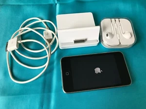 Apple iPod Touch 2nd Generation Silver Black (8GB) A1288 - Bild 1 von 8