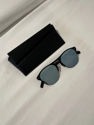 Gafas de sol Dior Homme Chronofs en acetato negro mate con lentes verdes Foto 1 de 2