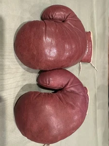 Spalding 73-151 Leather Boxing Gloves – Soft Red Sparring Style - Picture 1 of 6