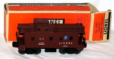 Lionel 4357 SP Caboose for the ELECTRONIC CONTROL Set BOXED CLEAN AS YOU'LL FIND - Image 1 of 4