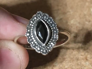 VINTAGE MARQUISE 925 STERLING SILVER DARK GEMSTONE SIZE 9.5 / WRONGWAY052 - Picture 1 of 8