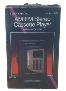 Realistic SCP-45 Stereo-Mate Portable AM/FM Stereo Cassette Player Auto REV VTG - Picture 1 of 4
