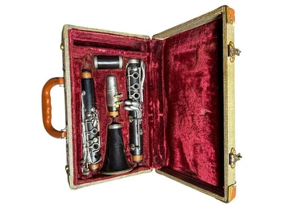 Dos clarinetes vintage Martin Freres y Gretsch en estuches originales  Foto 1 de 4