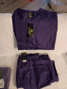 Scrubs - Picture 1 of 3