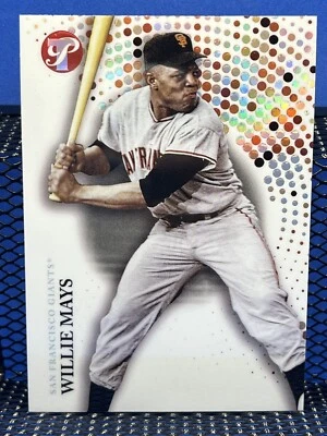2022 Topps Pristine WILLIE MAYS San Francisco Giants Refractor #143 - Image 1 of 2