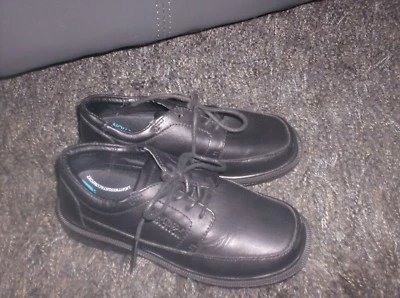 Kenneth Cole Reaction Watch Ur Prep Oxford Tamanho 12.5M Juvenil NOVO - Imagem 1 de 2