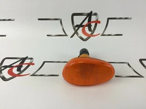 PILOTO INTERMITENTE ALETA DELT DER ALFA ROMEO GTV / SPIDER 916 REF OEM 60603161 - Imagen 1 de 5